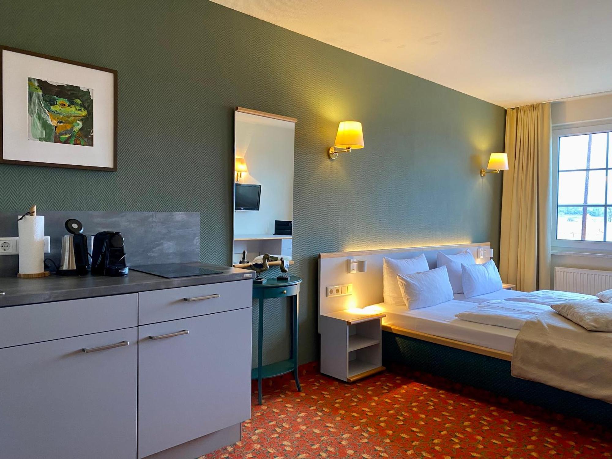 Hotel Am Mueritz-Nationalpark Waren  Dış mekan fotoğraf