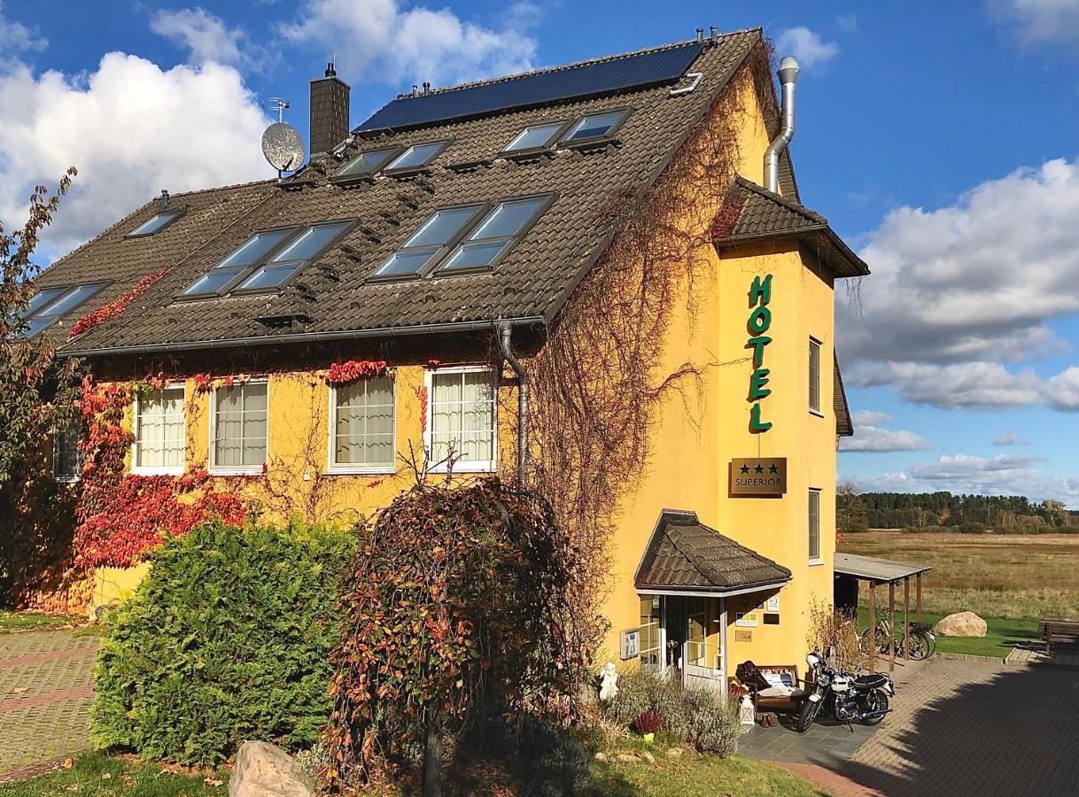 Hotel Am Mueritz-Nationalpark Waren  Dış mekan fotoğraf